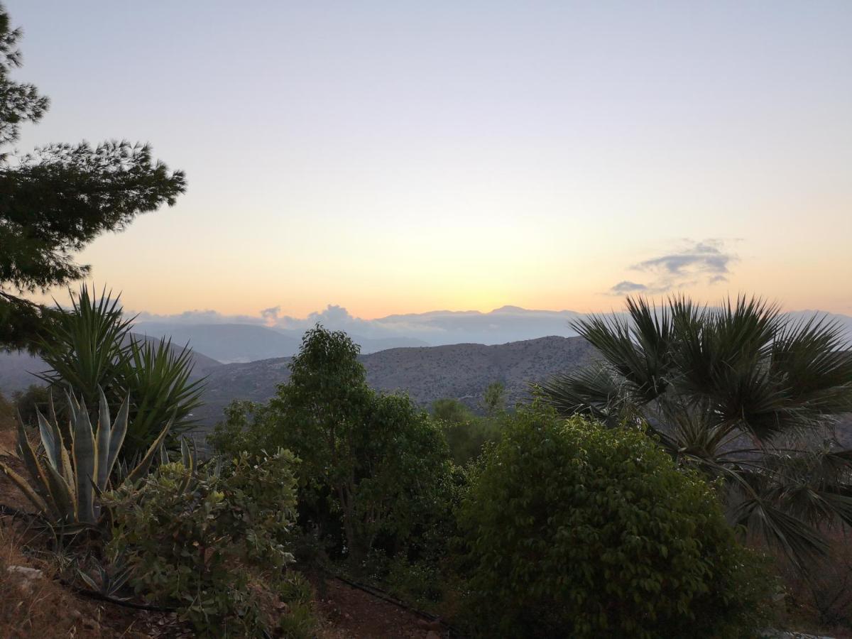 Tholos  Villa Lir מראה חיצוני תמונה